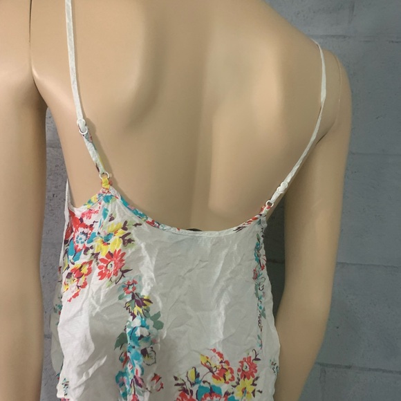 In bloom Lingerie set - Picture 5 of 9